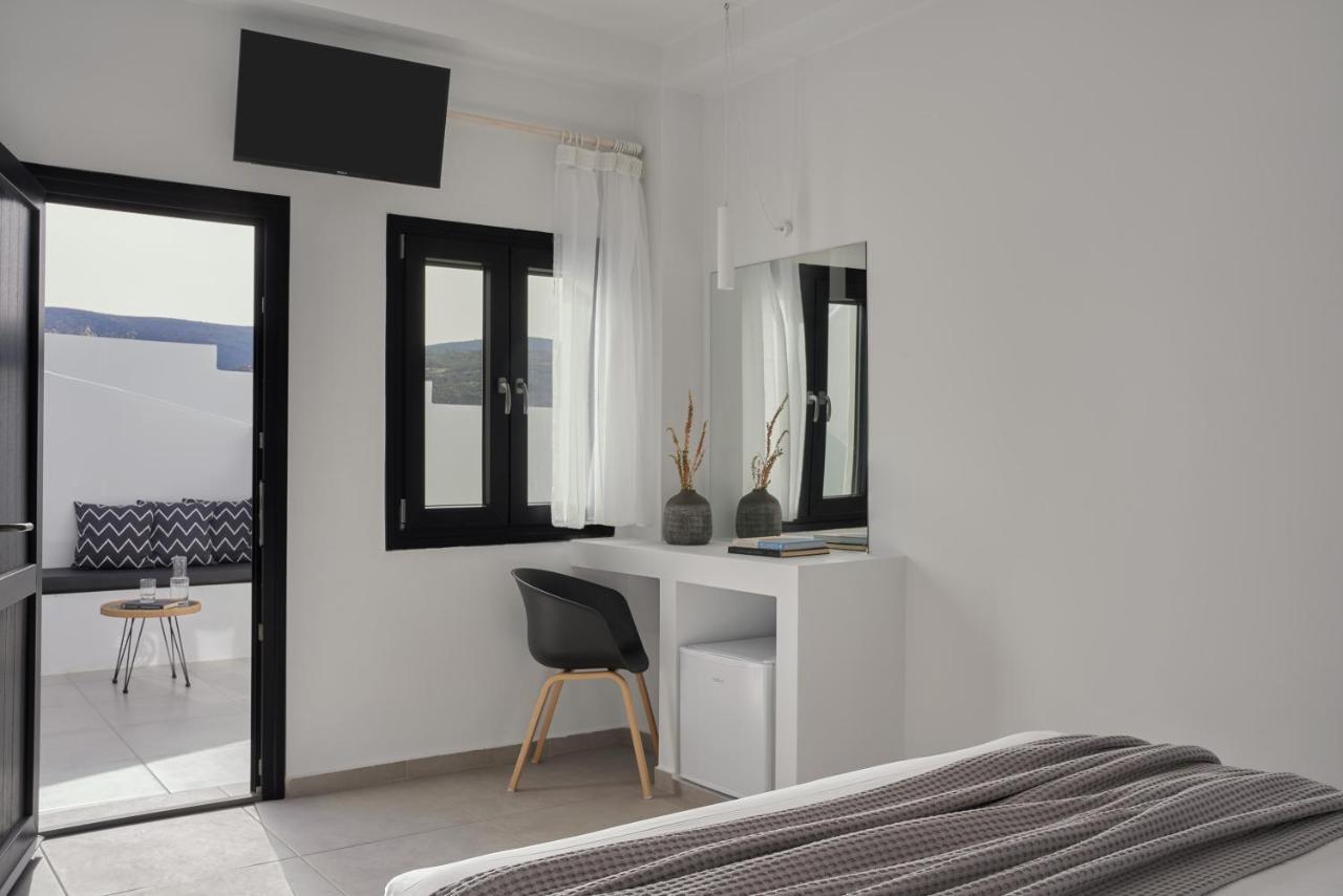 The Thermia Suites Kythnos Ngoại thất bức ảnh
